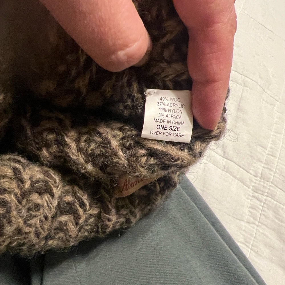 Vintage Abercrombie & Fitch Dark Brown Knit Hat - Picture 4 of 5